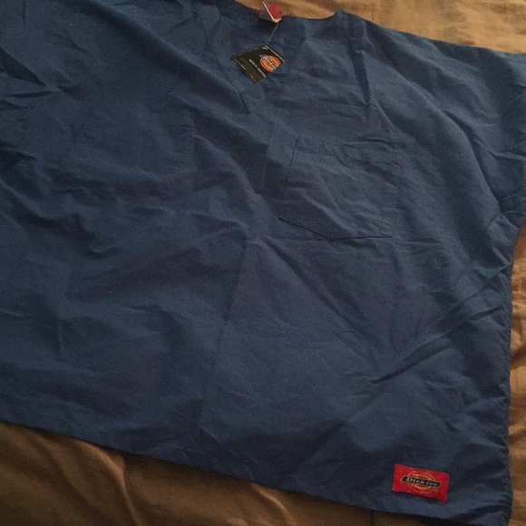 Blue scrub top 3x - Picture 2 of 3